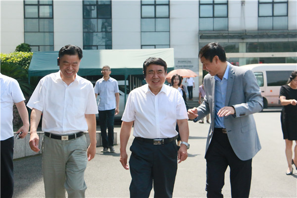 产刷新行时丨省总工会党组成员、副主席张兆都莅临博盈国际钢构集团调研