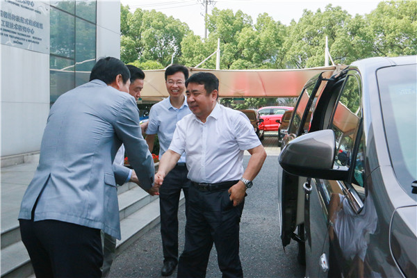 产刷新行时丨省总工会党组成员、副主席张兆都莅临博盈国际钢构集团调研