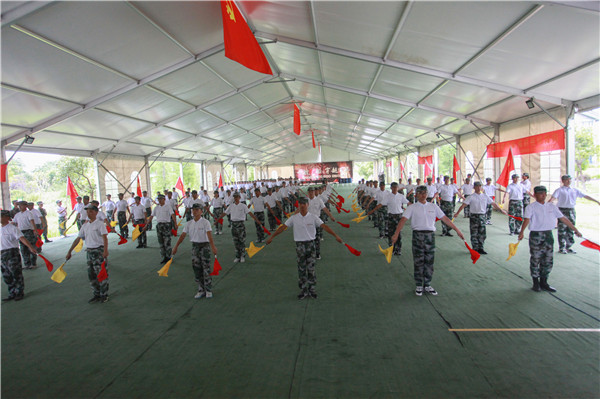 精铸匠魂 工筑青春丨博盈国际钢构集团2021年应届大学生新员工军事训练圆满举行！