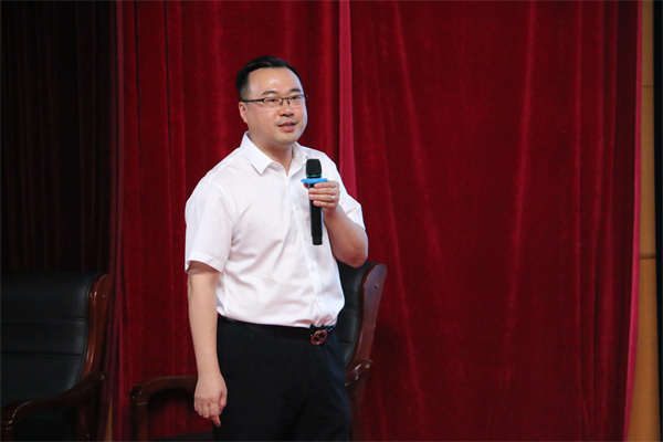 风华正茂 挥斥方遒丨博盈国际钢构集团2021年应届大学生新员工入职培训圆满收官！